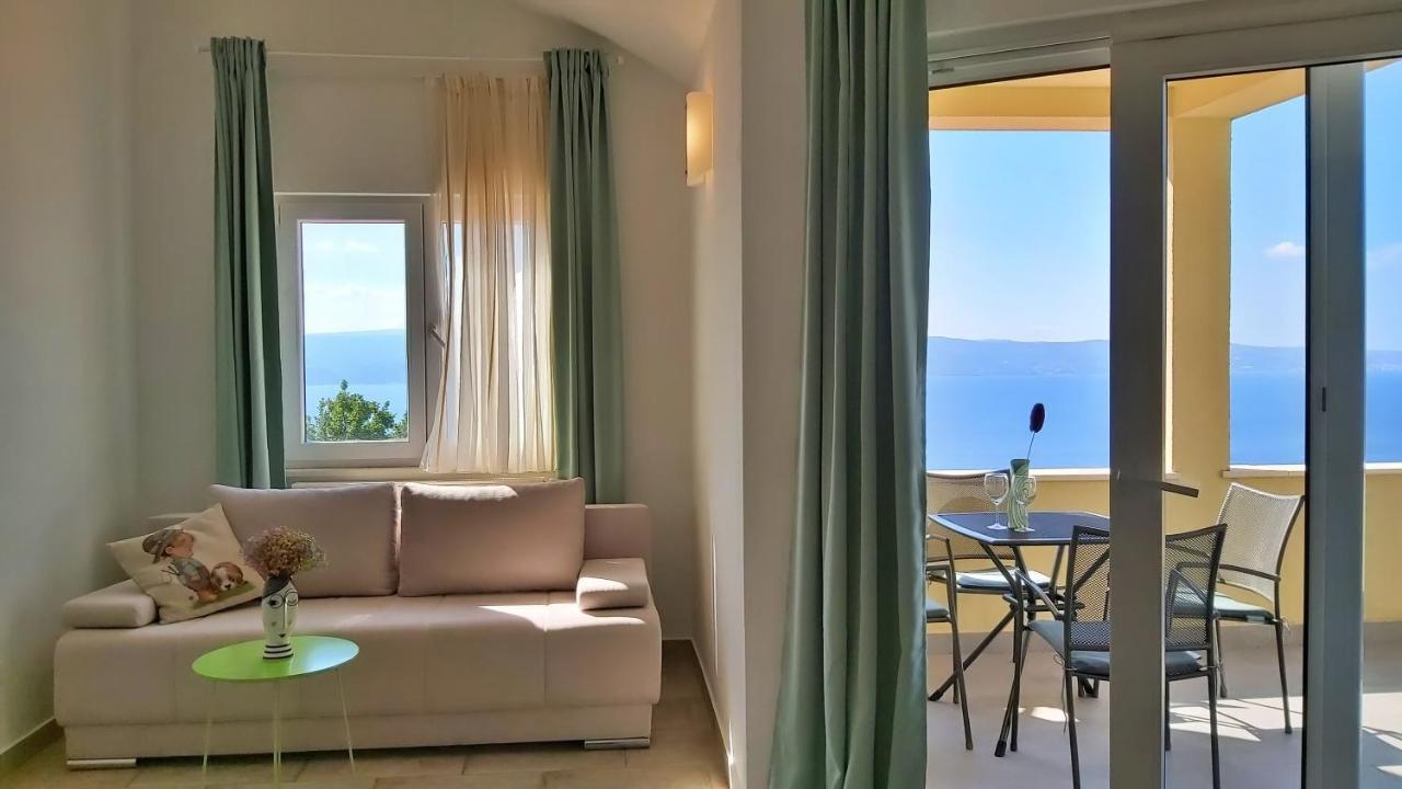 Apartments Borak Омиш Экстерьер фото