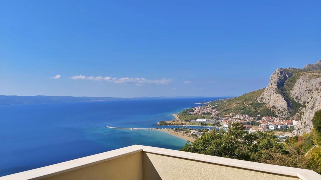 Apartments Borak Омиш Экстерьер фото