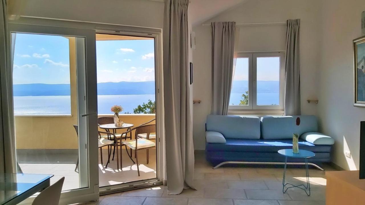 Apartments Borak Омиш Экстерьер фото