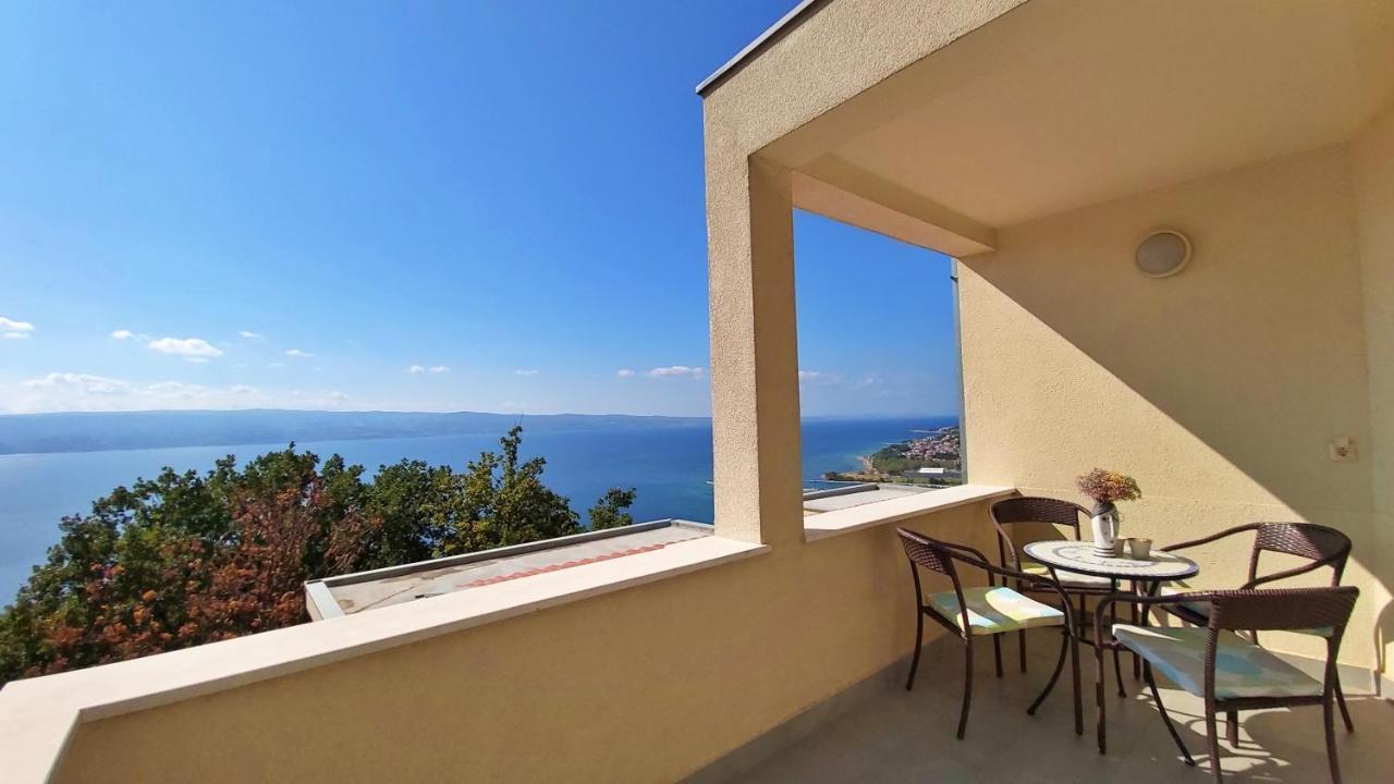 Apartments Borak Омиш Экстерьер фото