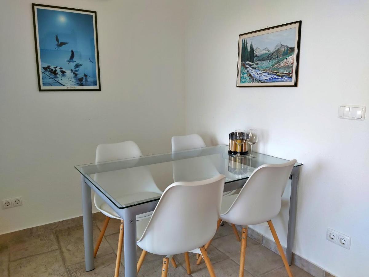 Apartments Borak Омиш Экстерьер фото